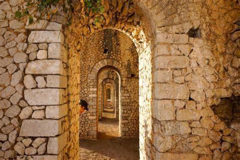 Luxury Suite - Teatro Romano - Duomo - Centro Storico Wi-Fi テッラチーナ エクステリア 写真